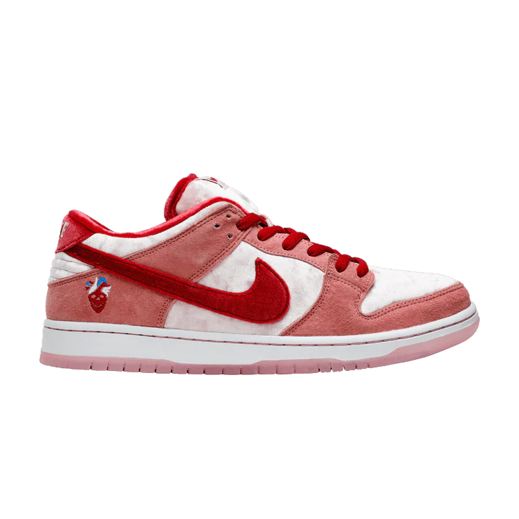 SB Dunk Low Strangelove Skateboards