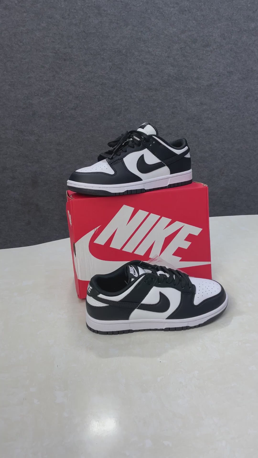 Dunk Low Panda