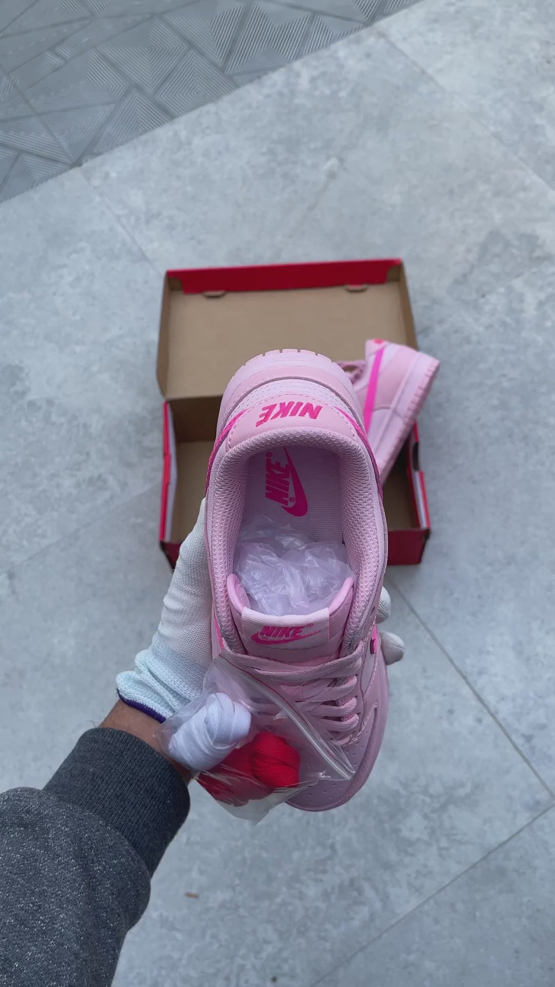 Dunk Low Triple Pink